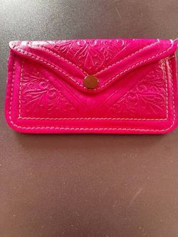 Artisanal Leather Clutch Bag - Handmade Moroccan "pink"