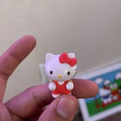 Hello Kitty Figure