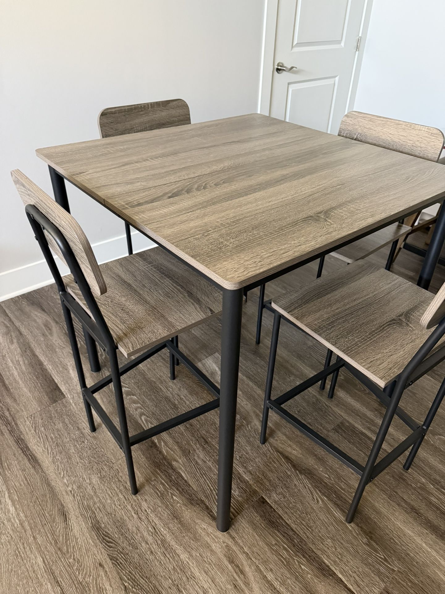 Counter-height Table And Chairs