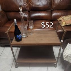 Midcentury Modern metal bar/ entertainment cart $52
Vintage tv cart

Pick up in Harlingen near Walmart.
Antiques, Telephones & Flags