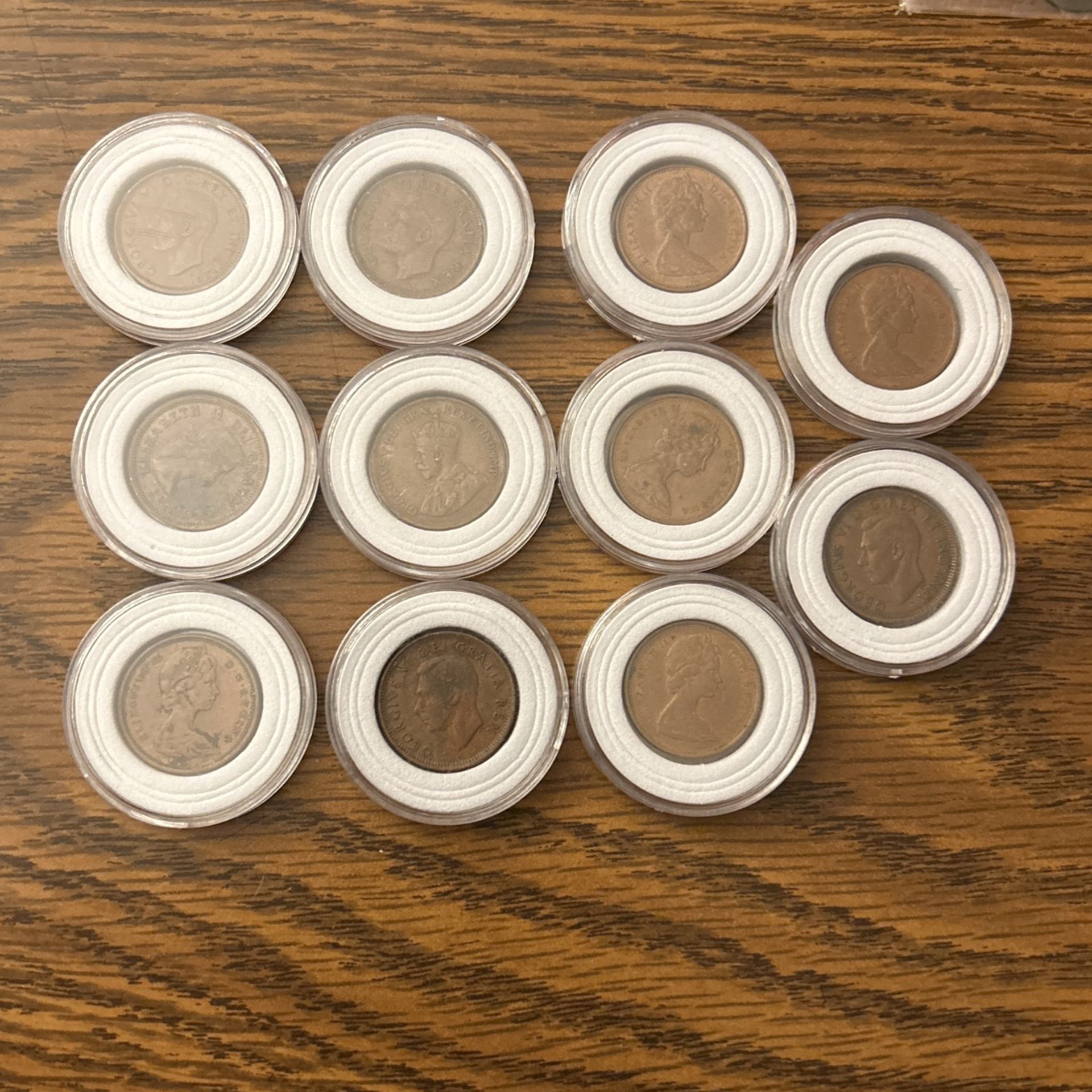 Lot Of 11 Old Canadian Pennies