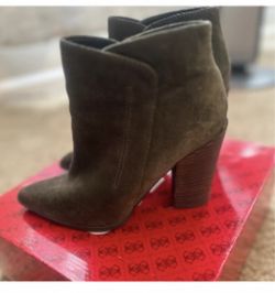 Guess Dark Green Suede Ankle Boot