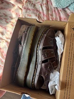 Dr. Martens Wrenlie Open Toe Grizzly Leather Fisherman Platform Sandals