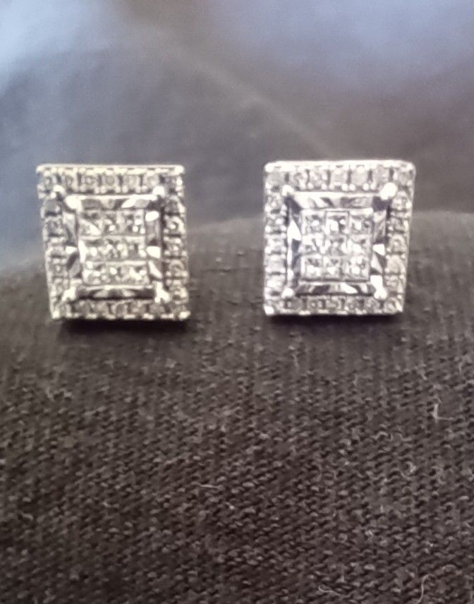 White Gold Diamond Kite Earrings