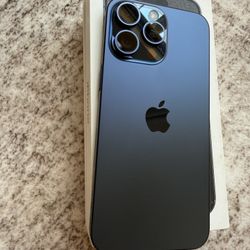 Selling New iPhone 15 Pro Max  256GB Price Firm Any Carrier Unlocked or International