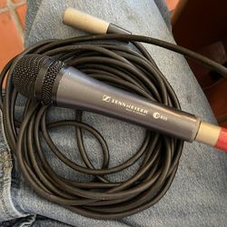 Sennheiser Microphone + cable
