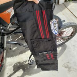 FLY RACING FREE RIDE ZIP OFF PANTS. SIZE 30. BRAND NEW