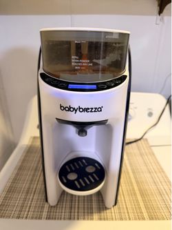 Baby Brezza Formula Pro Advanced Formula Dispenser - White: Electric, Lead-Free, Volume 50, Safety Features