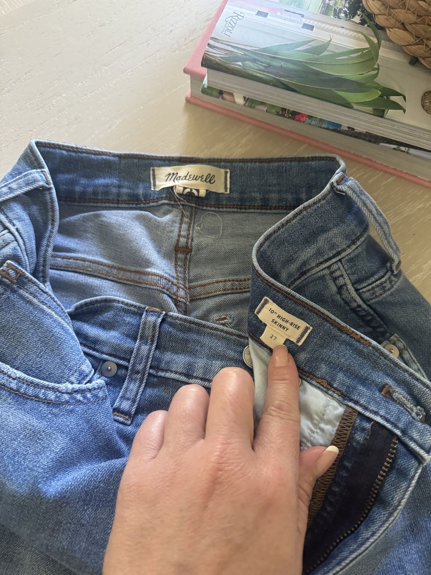 Maxwell 10” High Rise Crop