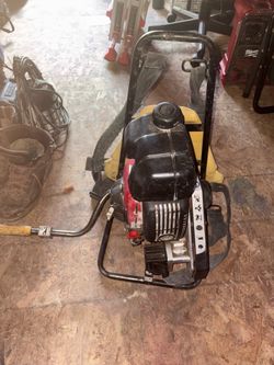 Honda backpack concrete vibrator