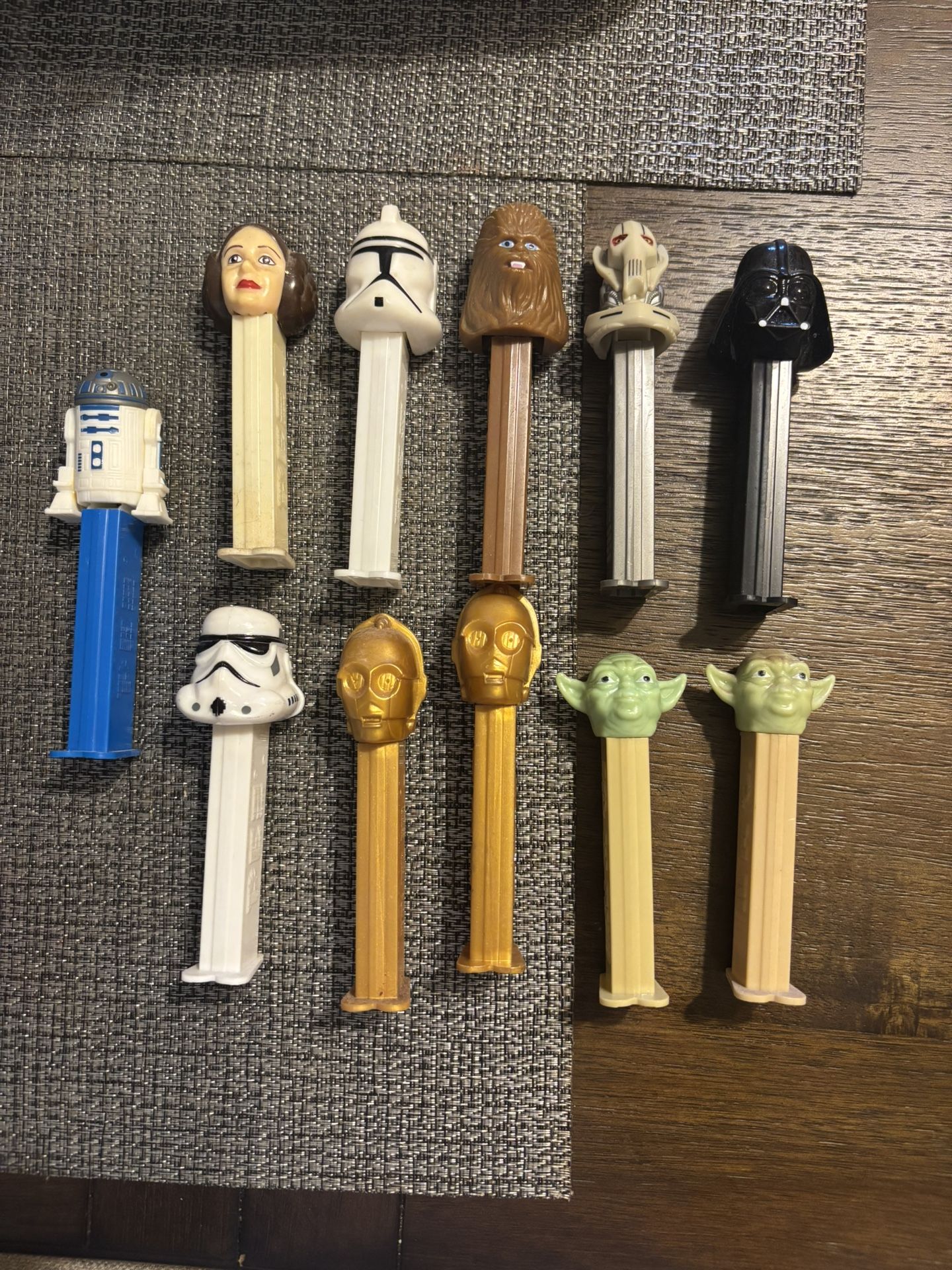 1(contact info removed) Star Wars Per Dispensers