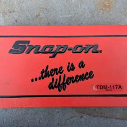 SNAP ON  41 PIECE METRIC TAP & DIE SET