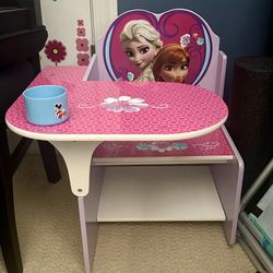 Disney Frozen Desk/chair