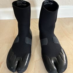 Excel Comp 3mm booties-new- mens 9