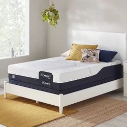 Serta iComfort CF1000 Queen Mattress With Box Spring