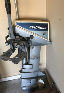 9.9 horse w/ gas can and hose