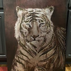 White Tiger Beaded print in mint condition 
