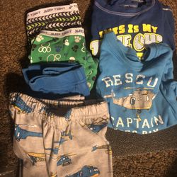 Boys pjs bundle   Size 3T