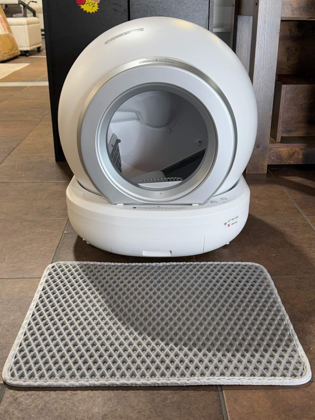 Automatic Self-Cleaning Cat Litter Box with Plastic Pad, Smart Cat Litter Box with APP Control, (White) π°130