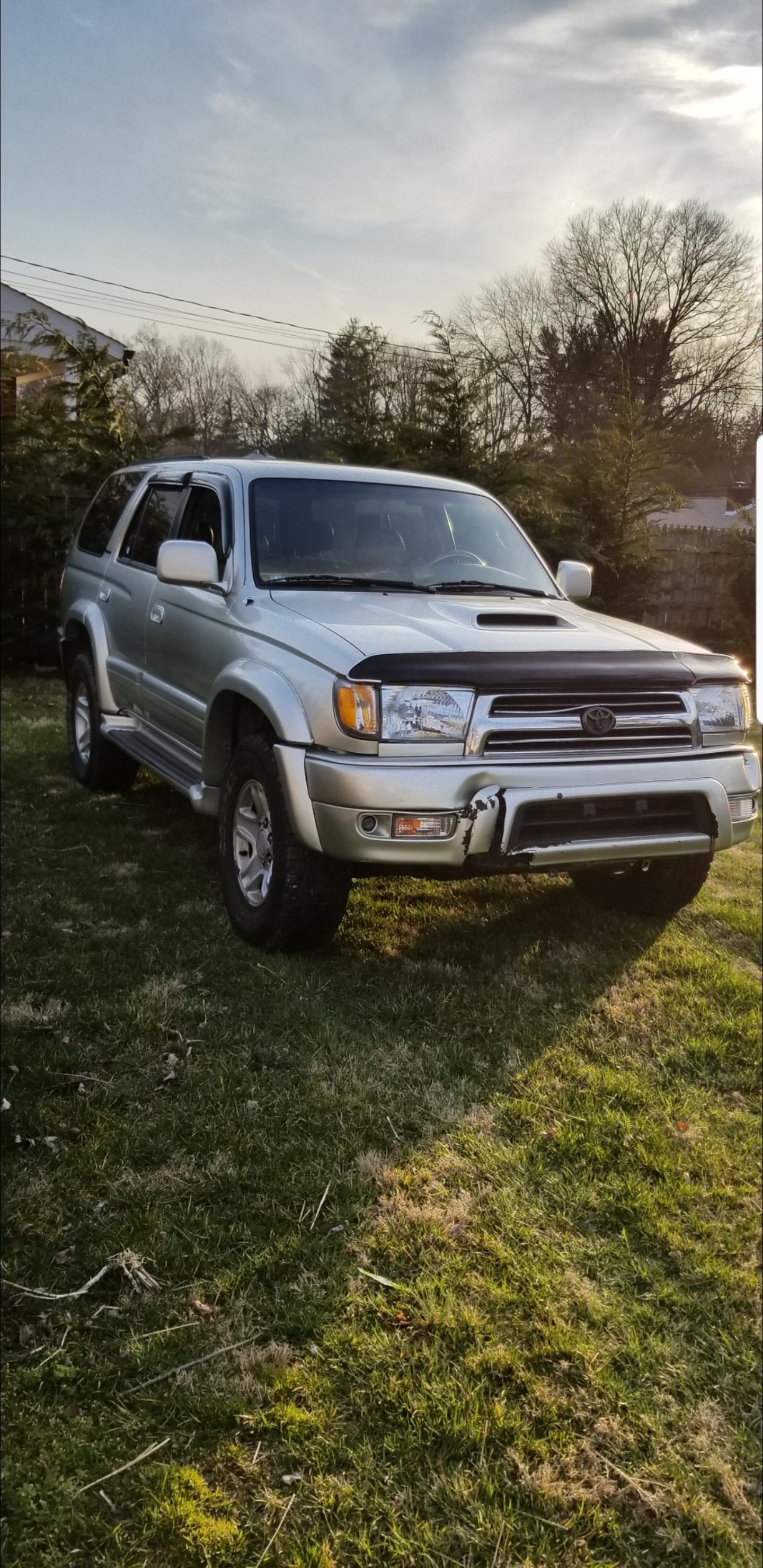 Toyota 1999 4 runner limited (parts for sale)