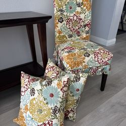 Pier 1 Imports Dana Chair With Dana Floral Slipcover And 2 Matching Pillows (all included for price)
