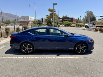 Nissan Altima SR 2023
