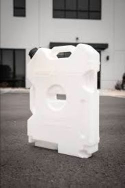 New Rotopax 2 Gallon White Water Jug Container