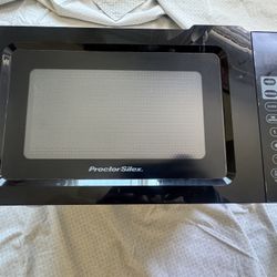 Proctor Silex Microwave – 700W Compact Countertop 