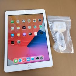 Apple IPad 6 - Like New