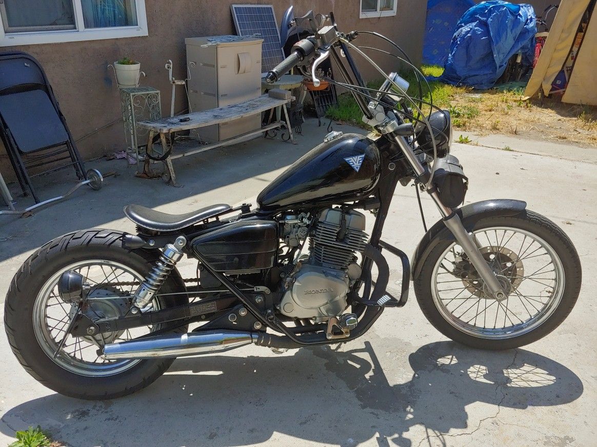 2003 honda rebel 250 bobber for Sale in Los Alamitos, CA OfferUp