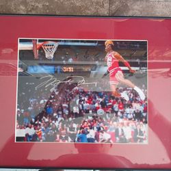 Michael Jordan 8 X 10 Facsimile Auto Framed & Matted