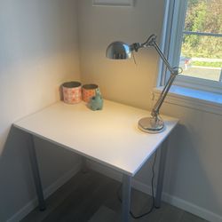 Small Desk With Lamp $50 