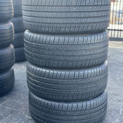 SET OF TIRE 275 45 20 MICHELIN 85% LIFE