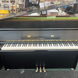 Yamaha Console Piano W/ Delivery 