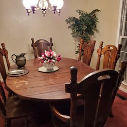 Dinning Room Table With Chairs