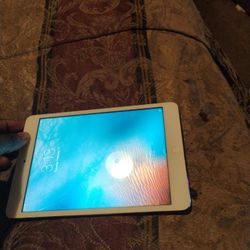 Apple iPad Mini 2