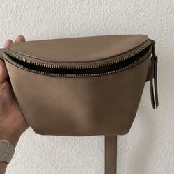 Universal Thread Belt bag 