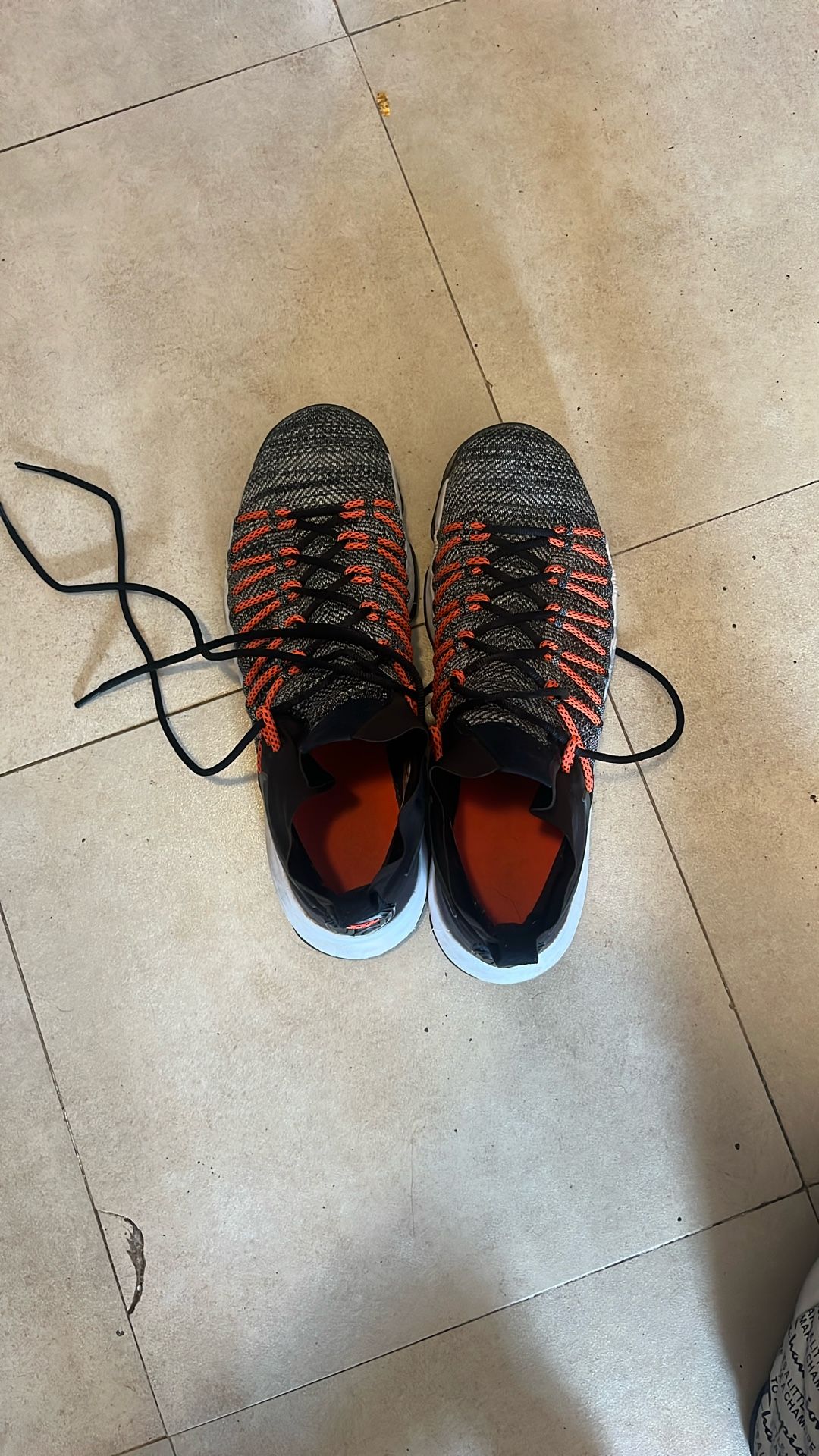 KD basketball Shoes Size 13
