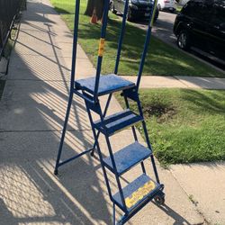 Folding Platform Step Ladder