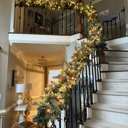 Lighted Christmas Garland