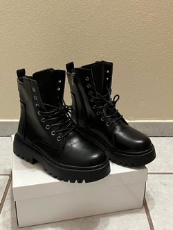 Women Black Combat Boots Size 6