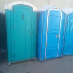 Portable restroom