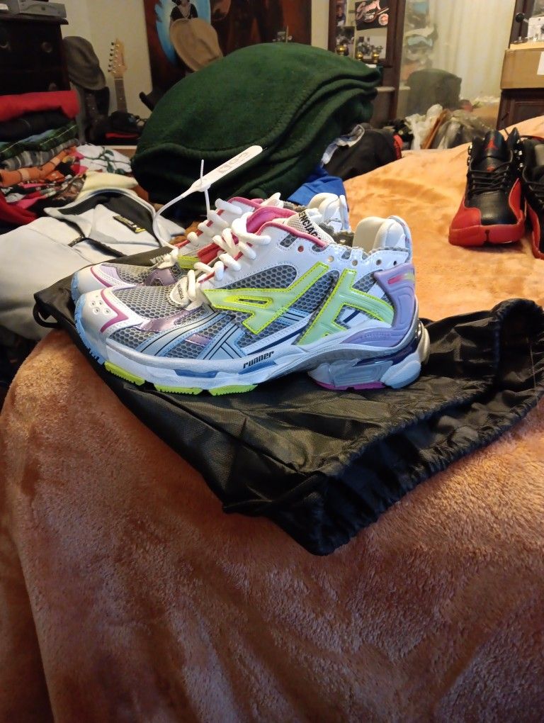 Balenciaga Runner Shoes