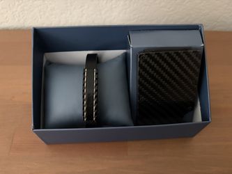 Yaamava Men’s Bracelet and Card Holder -New-
