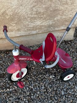 Tricycle radio flyer