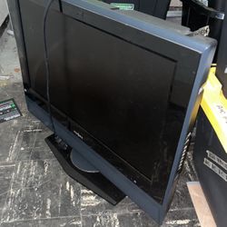 30” ( Maybe Bigger ? ) Tv