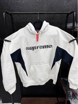 Supreme hoodie