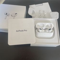 Airpods Pro With Charging Case