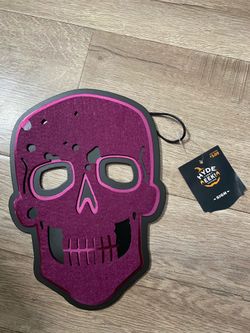 Halloween skull sign