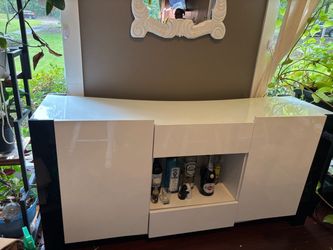 White Gloss Bar Cabinet Sideboard